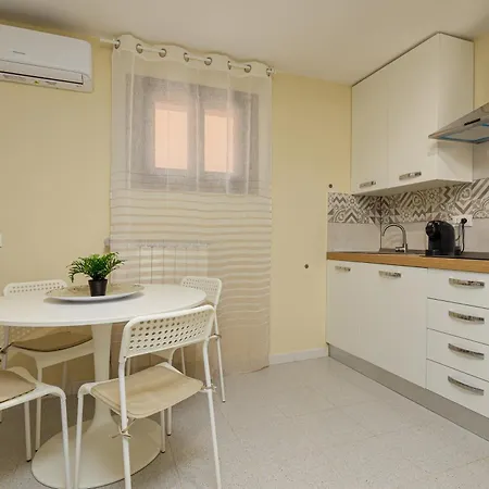 Caterina Con Depandance Punta Molara