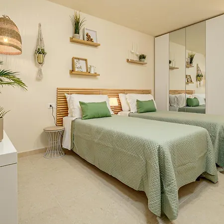 Caterina Con Depandance Punta Molara