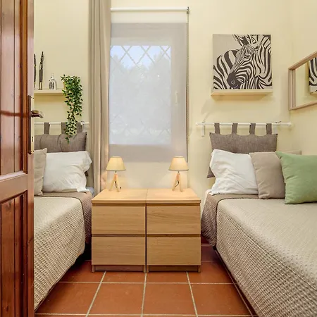 Caterina Con Depandance Punta Molara