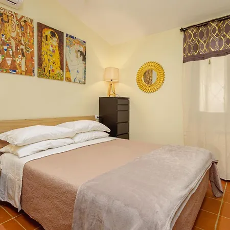 Holiday home Caterina Con Depandance Punta Molara