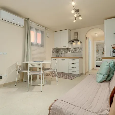 Caterina Con Depandance 펜션 Punta Molara