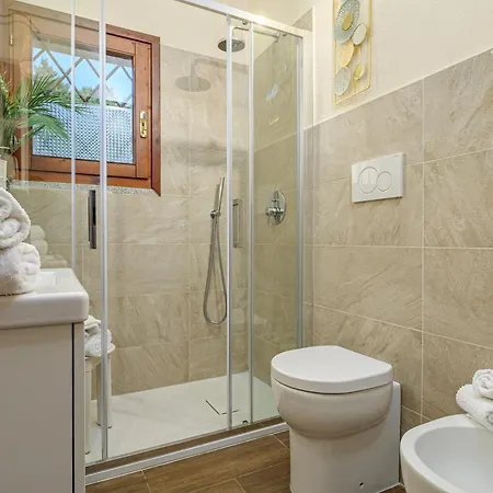 Caterina Con Depandance *