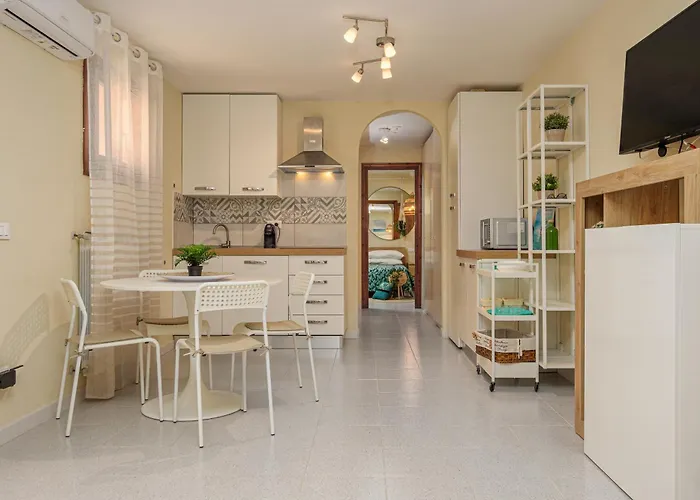 Caterina Con Depandance Holiday home Punta Molara